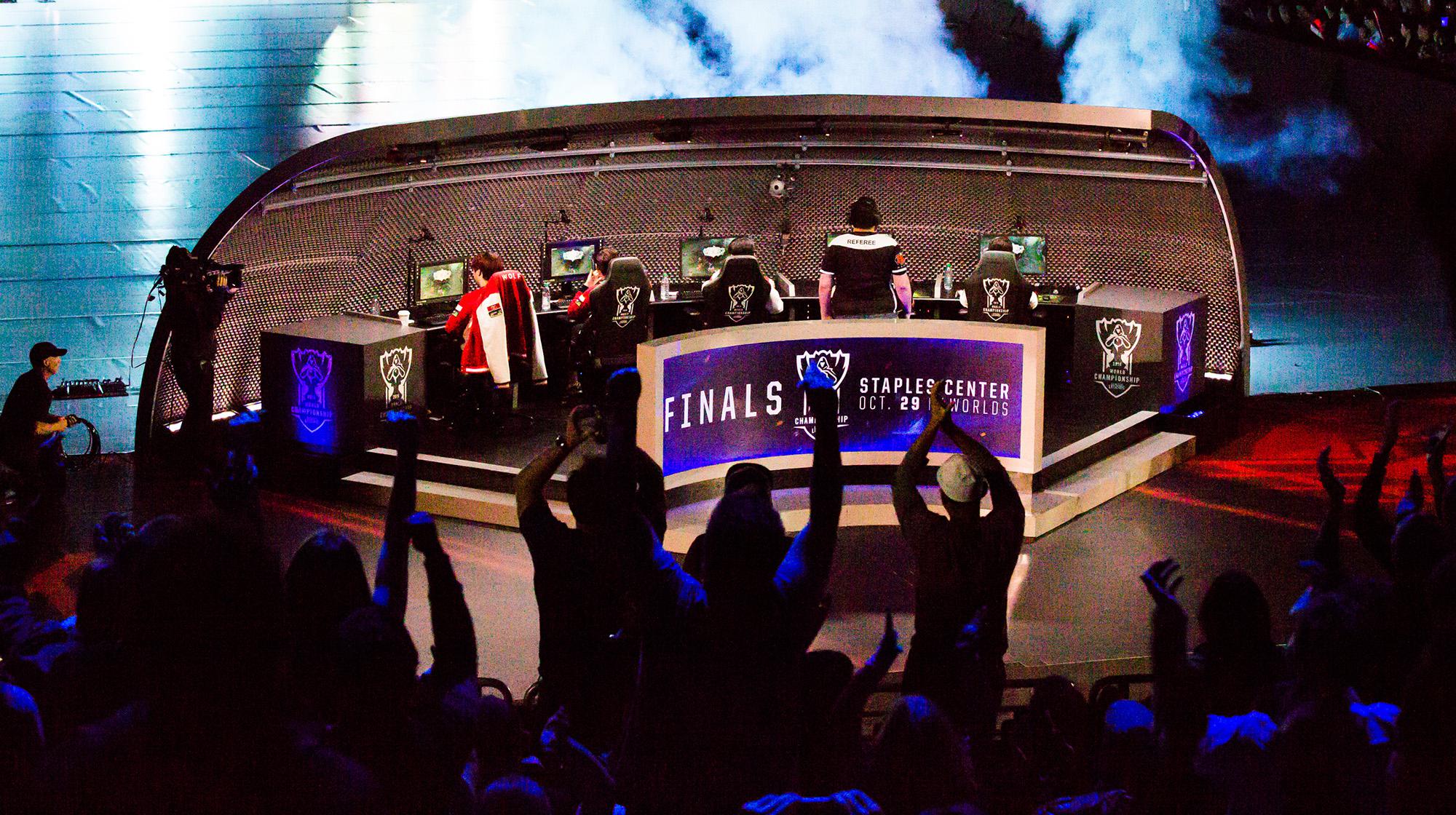 Campeonato mundial de League of Legends en el Staples Center en Los Angeles, California. (Foto: Bloomberg)