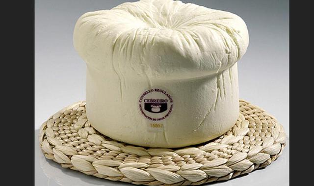 Cebreiro es un queso de leche de vaca gallego, cuya inscripción en el registro europeo de denominaciones de origen protegidas se encuentra en tramitación (2008).
