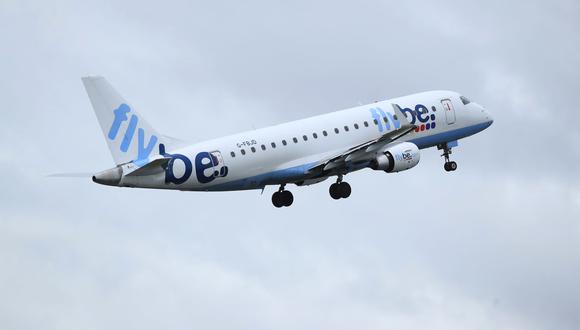 La Autoridad de Aviación Civil (CAA) británica avisó a los pasajeros con vuelos con Flybe que no fueran al aeropuerto. (Peter Byrne/PA via AP)
