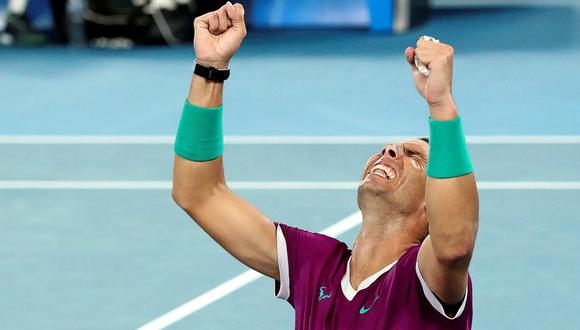 Rafael Nadal celebra su victoria en el Abierto de Australia 2022.