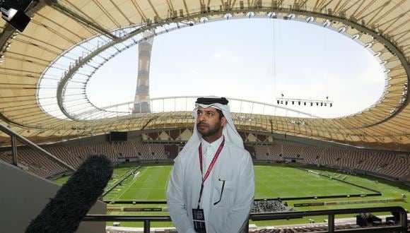 El presidente del comité organizador de la Copa del Mundo 2022 en Qatar, Nasser Al-Khater, aseguró que las demostraciones públicas de afecto entre personas del mismo sexo están mal vistas. (Foto: KARIM JAAFAR / AFP)