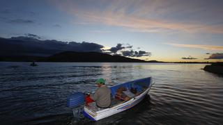 Familia boliviana llevará a Sillicon Valley una idea para limpiar el lago Titicaca