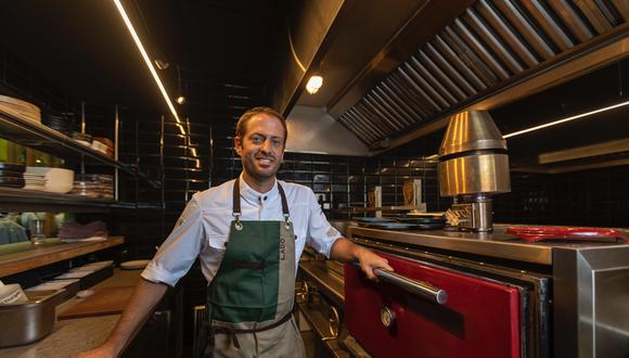 Los hornos Josper son la pieza fundamental de la propuesta gastronómica del chef James Berckemeyer.