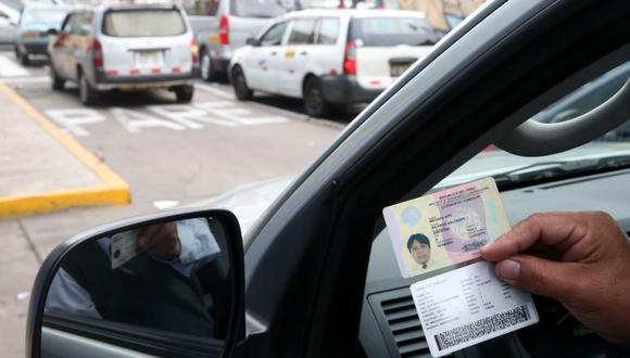 MTC recordó que se prorrogó la vigencia de las licencias de conducir vencidas en el país. (Foto: Andina)