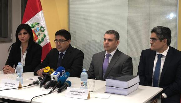 El fiscal José Domingo Pérez y el procurador Jorge Ramírez firmaron el acuerdo de colaboración con Odebrecht. (Foto: Difusión)