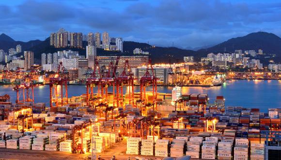 El puerto de la  ciudad de Hong Kong fue uno dominante por más de una década hasta 2004.