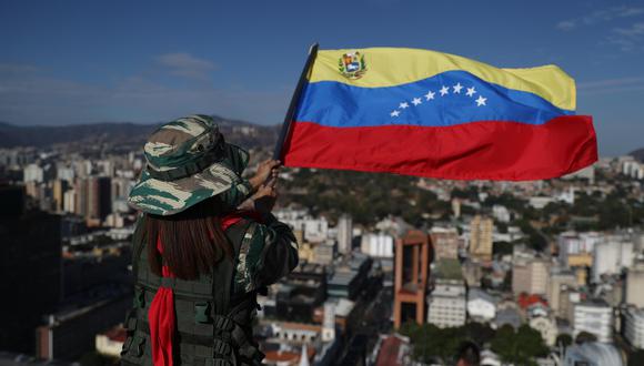 Venezuela atraviesa una profunda crisis, que se acerca a su octavo año en recesión y cuarto con una hiperinflación que ha disuelto el valor de la moneda local, el bolívar, y abrió camino al uso del dólar. (Foto: EFE)