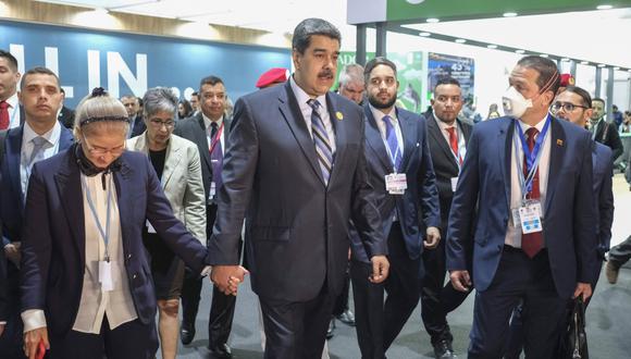 Nicolás Maduro, presidente de Venezuela, al centro, en la conferencia climática COP27 en el Centro Internacional de Convenciones Sharm El Sheikh en Sharm El-Sheikh, Egipto, el martes 8 de noviembre de 2022. (Foto: Bloomberg)