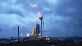 SpaceX intentará el domingo el aplazado lanzamiento de cohete con satélites