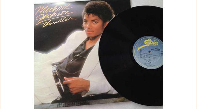 Disco de Thriller, respecto al mundo de la música, películas y libros, son 3 productos los que destacan sobre manera en este listado: el primero es el disco de Michael Jackson Thriller, el más vendido de la historia con 70 millones de unidades.(foto: exte