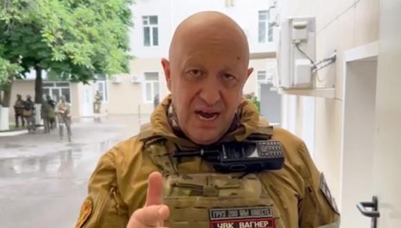 El jefe de Wagner anunció horas atrás el retorno de sus combatientes a las bases permanentes para “evitar el derramamiento de sangre” en Rusia. (Foto: AFP).