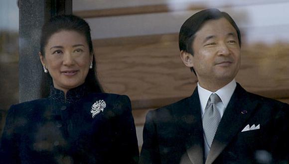 Foto 8 | Entre las obligaciones conjuntas que realizaba con la emperatriz Michiko  estaba el presidir cientos de ceremonias recepciones y espectáculos así como recibir numerosas personalidades.