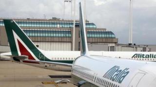 Alitalia acepta oferta de fusión de Etihad