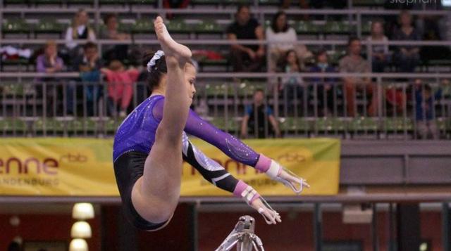 Ariana Orrego promete hacer historia en Río. La gimnasta de 17 años competirá en cinco categorías, todas el 07 de agosto. Orrego es auspiciada por Under Armour.