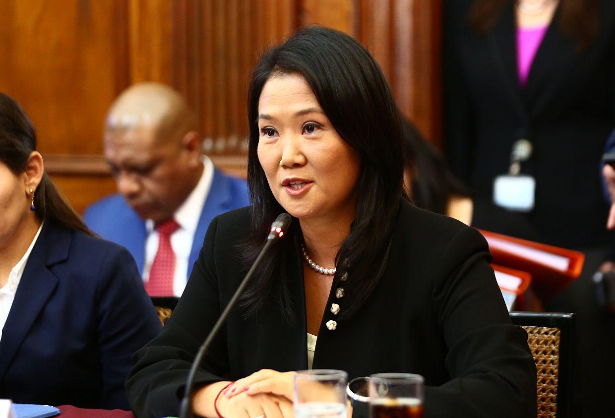 Keiko Fujimori dijo que los responsables de la campaña de Peruanos por el Kambio deben responder por la contratación de José Cavassa. (Foto: Congreso de la República)