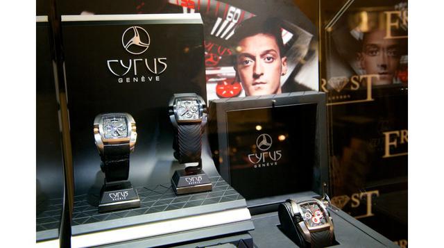Özil también es embajador de la marca de relojes suizos Cyrus. El alemán tiene un contrato con esta marca por más de tres años. (Fuente: frostoflondon.co.uk)