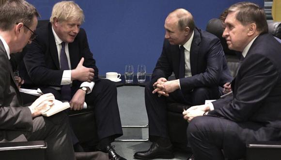 Reunión entre Boris Jhonson y Vladimir Putin. (Foto: EFE)