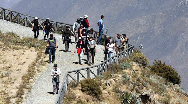 Miércoles 5. Feriado puente: ¿Este jueves 27 de julio será "no laborable por Fiestas Patrias":http://gestion.pe/empleo-management/feriado-puente-este-jueves-27-julio-no-laborable-fiestas-patrias-2194320? La medida será distinta para los sectores