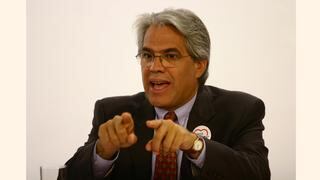 Gino Costa renuncia a Peruanos por el Kambio