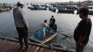 Repsol firma acuerdos para que pescadores de Ancón y Santa Rosa se sumen a labores de limpieza