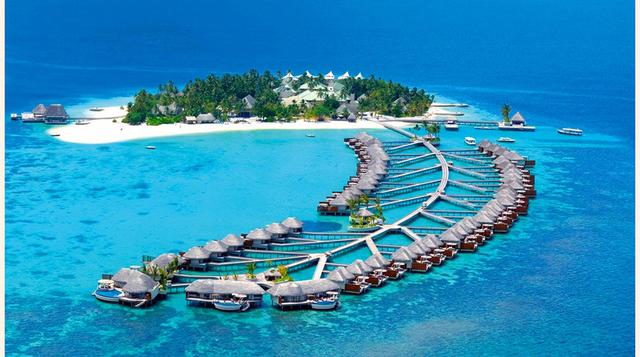 Islas Maldivas. Es la nación más baja por sobre el nivel del mar, el 80% de sus 1,200 islas se elevan a no más de 1 metro sobre el océano. En los próximos 100 años, Las Maldivas podrían ser inhabitables. En el 2008 el gobierno anunció que comenzaría a com