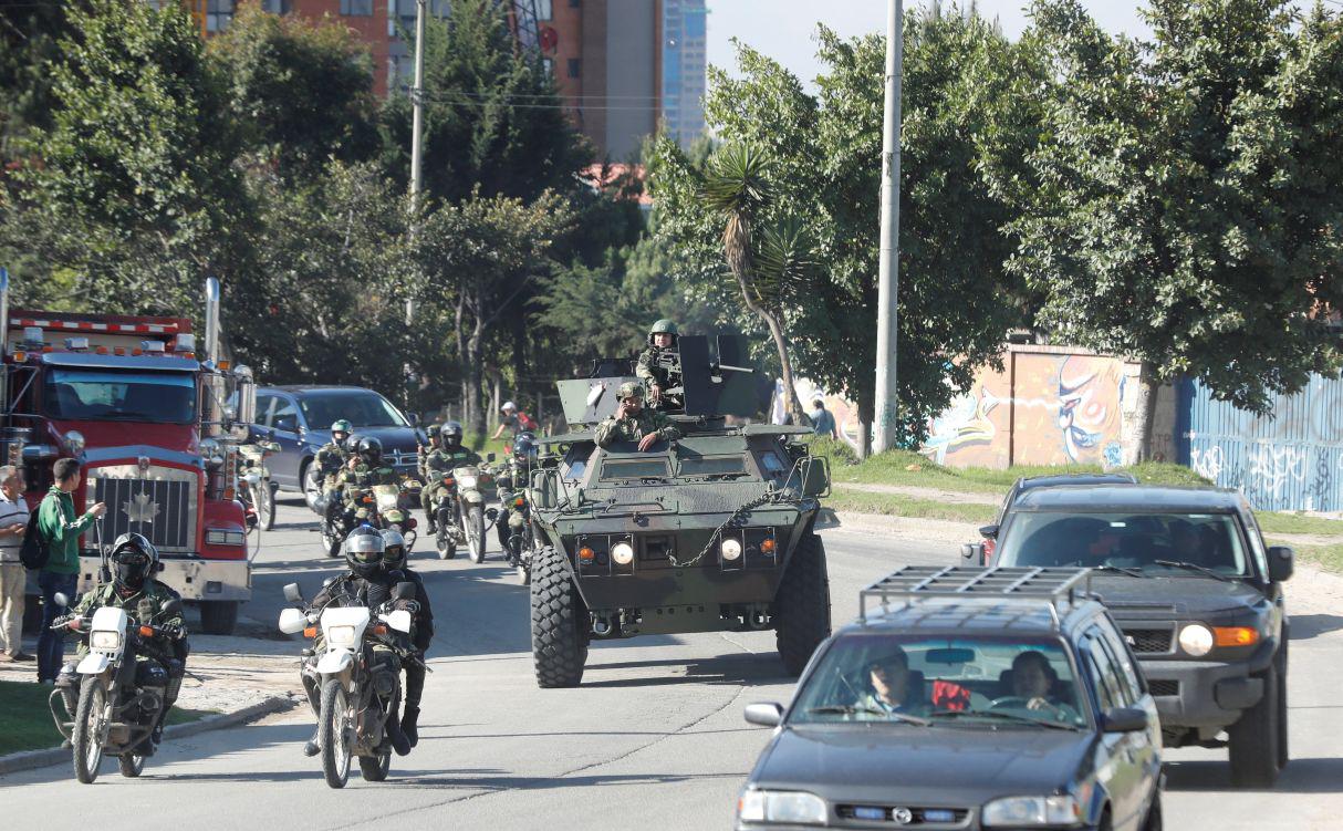 Bogotá amaneció este sábado en completa normalidad después de una noche de tensión por rumores sobre posibles saqueos de edificios residenciales a pesar del toque de queda que declaró la Alcaldía para prevenir desordenes. (Foto: EFE)