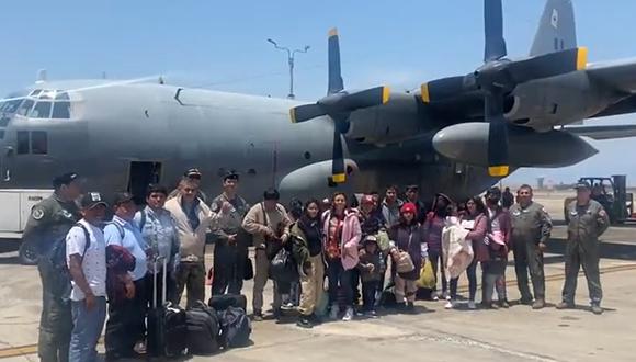 Llegan a Lima aviones de la FAP enviados a Juliaca para evacuar viajeros varados por protestas en Puno, (Foto: @MindefPeru)