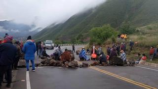 Paro agrario: Carretera Central continúa cerrada en tres tramos ante protesta de agricultores