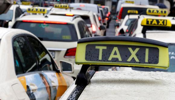 El esposo de la jueza a cargo de otorgar el permiso a Uber tenía una relación financiera con Uber, según los taxistas. (Foto: Reuters)