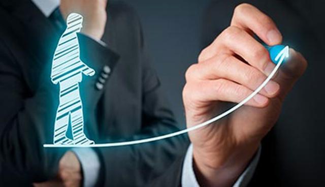 FOTO 4 | 4. Resuelve conflictos y disputas entre otros. En una encuesta reciente de coaching ejecutivo, los CEOs mencionaron la “habilidad para el manejo de conflictos” como su prioridad.

Ser capaz de ayudar a otros a resolver discusiones y conflictos no sólo es una ganancia en el mundo ejecutivo donde los líderes tienen que gestionar las expectativas de una multitud. Entre amigos, aquellos que puedan mantener la cabeza fría y sepan balancear la razón y la emoción cuando los argumentos amenazan con una espiral de conflicto y hostilidad, tienen el respeto y la admiración de sus compañeros.