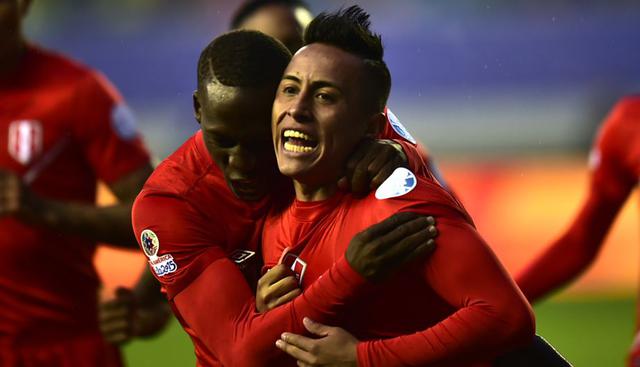 Christian Cueva |Cerrando la segunda volante estaría Cueva, quien ya lleva un gol en la presente Copa América. La carta pase de este jugador cuesta más de 900 mil dólares. (AFP)