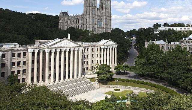 FOTO | La edición 2018 del prestigioso Academic Ranking Of World Universities (ARWU), en su medición por disciplinas, posicionó a una universidad de Hong Kong como líder mundial en el área de Turismo y Hotelería. (Foto: Pixabay)