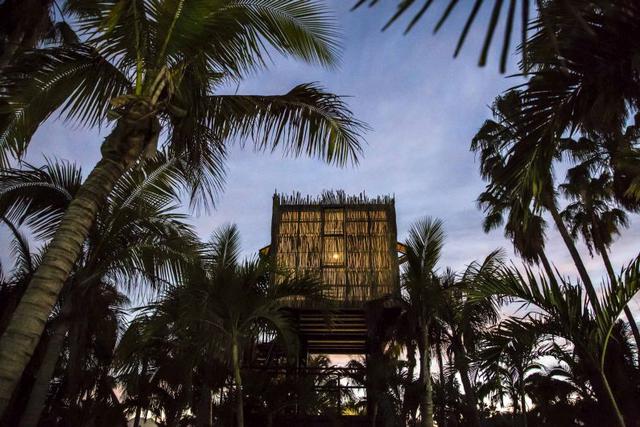 Acre, San José del Cabo, México. Hace un año, Acre no era otra cosa que un bullicioso restaurante dentro de una granja de 25 acres escondido en la profundidad de las polvorientas montañas en las afueras de Cabo San Lucas. Su vecino, Flora Farms, fue pione
