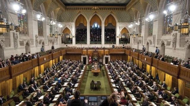 8 de febrero. La Cámara de los Comunes da el visto bueno a la ley del Brexit con 494 votos a favor.