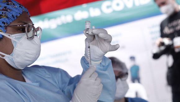 La Diris Lima Centro dio detalles de sus centros de vacunación contra el COVID-19 que suspenderán su jornada debido a la segunda vuelta electoral. (Foto: GEC)