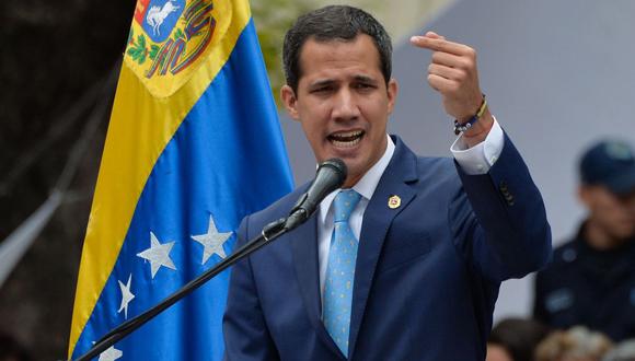 Guaidó reiteró también su llamado a las fuerzas armadas a unirse a la transición. (Foto: AFP)