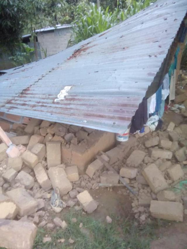 Derrumbe de casas en La Banda de Shilcayo - Tarapoto