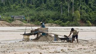 ¿Percibe que hay sobrerregulación ambiental en el país?