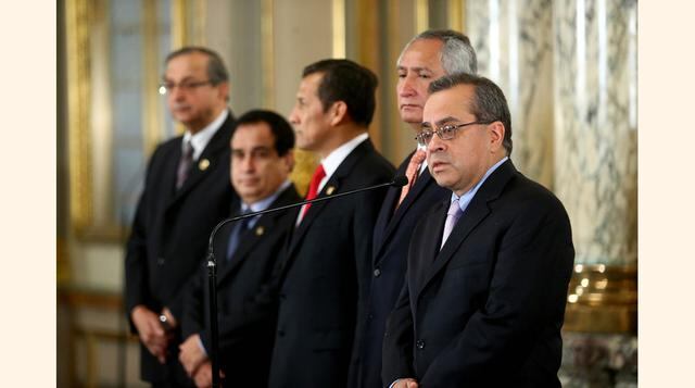“El Perú no solo se sostendrá vendiendo minerales. Necesitamos capacitación”, expresó el Mandatario en Palacio de Gobierno. (Foto: Sepres)