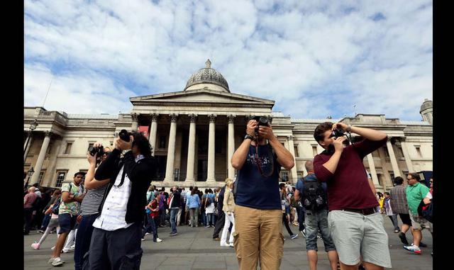 FOTO 13 | TRAFALGAR SQUARE – INGLATERRA. Está permitido fotografiar puntos turísticos de Londres como la Plaza del Parlamento, pero no se puede comercializar dichas fotografías. Para ello, se necesita un permiso especial. (Foto: msn.com)
