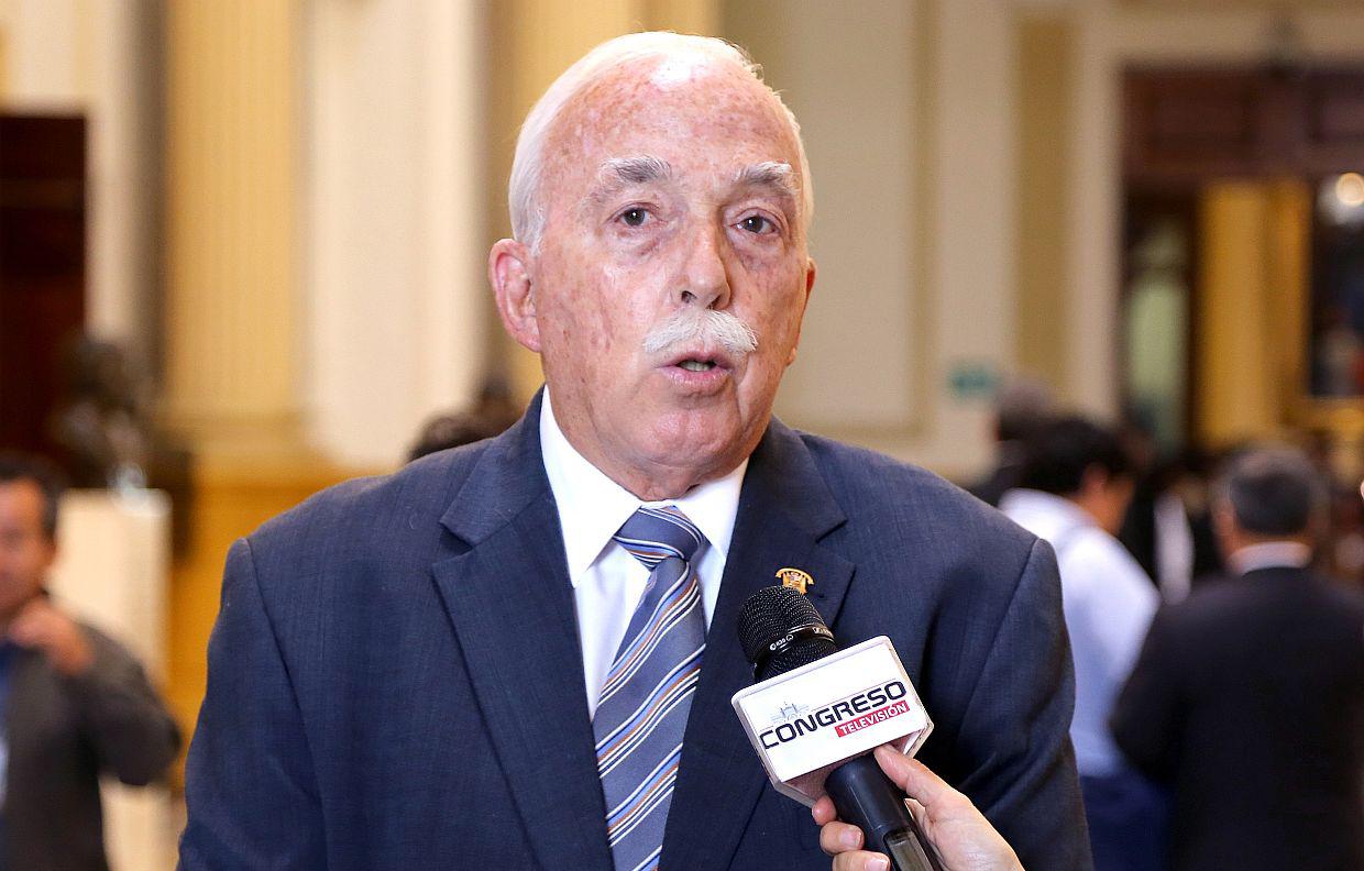 El congresista Carlos Tubino, vocero de Fuerza Popular, señaló que hoy debería recibir la respuesta de Daniel Salaverry. (Foto: Congreso de la República)