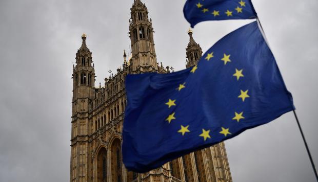 "Normalmente hacemos análisis de cada país particularmente, pero el Parlamento Europeo conlleva un ejercicio complejo", dijo Facebook. (Foto: AFP)