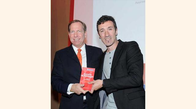 12. La filosofía, el trabajo y el espíritu de Eneko Atxa (derecha) han llevado al vizcaíno a abrir en Londres Eneko at One Aldwych. Eso al margen de que Azurmendi sigue estando entre nuestros favoritos y que Atxa es un chef cercano, amable y genial.