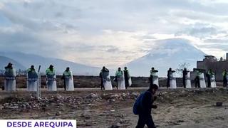 Arequipa: contingente policial resguarda exteriores del aeropuerto 