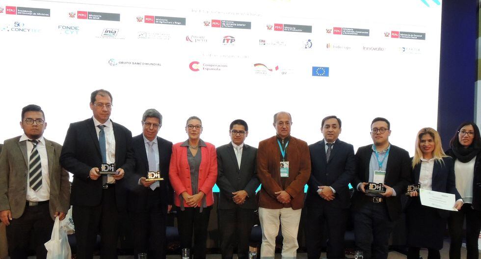 Concytec Premio A 14 Empresas Por Desarrollo De Proyectos De