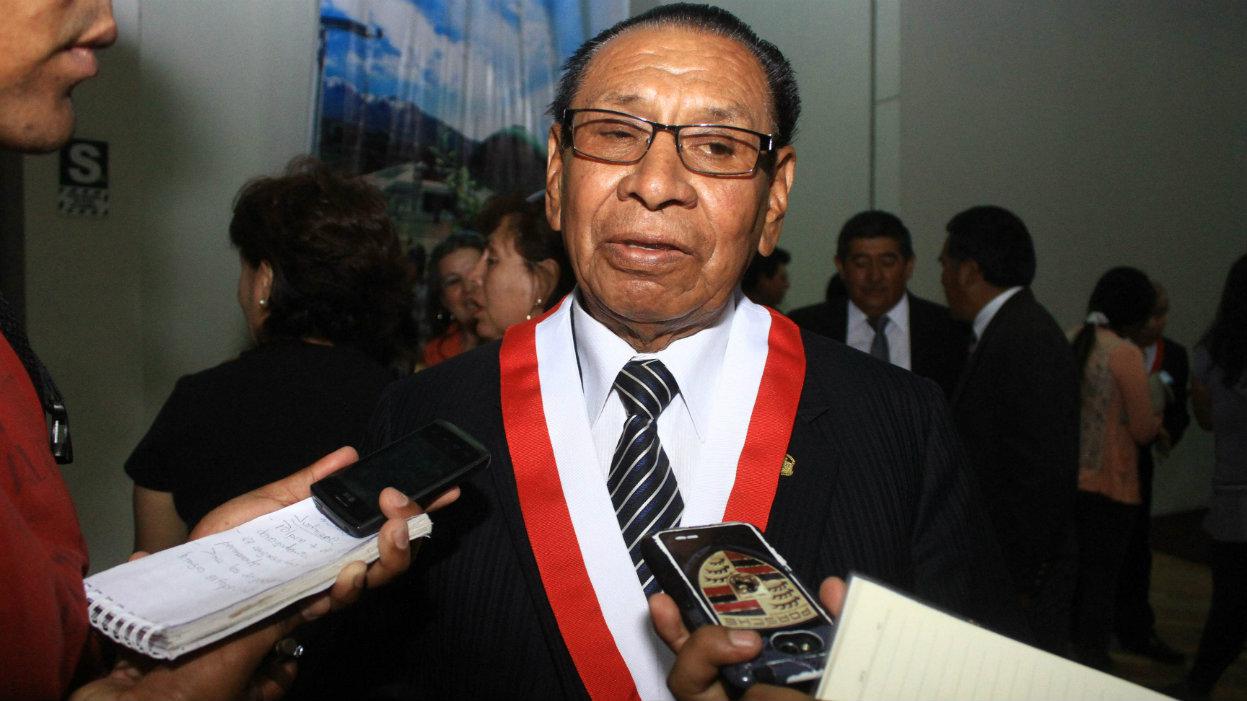 De aprobarse, quedaría sin efecto el artículo 6 de la Ley de Presupuesto, que prohíbe cualquier incremento salarial, dijo Apaza (Foto: Andina).