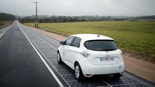 Francia: Polémica por inauguración de carretera solar de más de US$ 5 millones