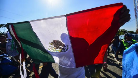 La crisis del coronavirus se empezó a sentir con fuerza en marzo en México con la caída del turismo, las bolsas y la depreciación de su moneda, entre otros efectos. (Foto: AFP)