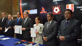 Clubes firman pacto contra racismo en estadios de Perú
