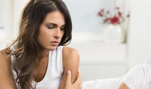 Mantenerse a la moda.  La envidia y los celos son incompatibles con la felicidad, por lo que si te comparas constantemente con los demás, ha llegado el momento de parar. En una investigación, la mayoría de los individuos afirmaron que no tendrían ningún p